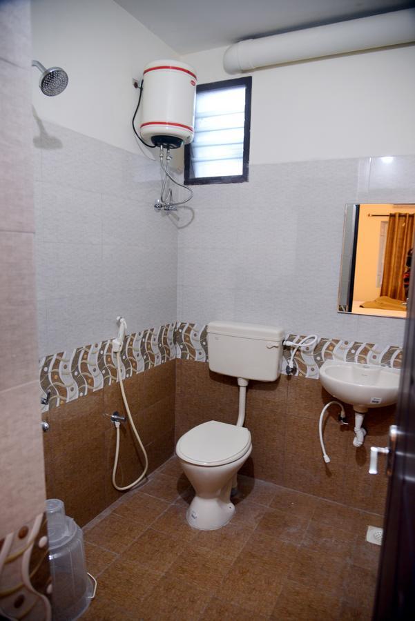 Arjun Inn Chennai Bagian luar foto