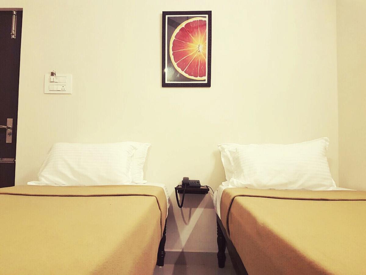 Arjun Inn Chennai Bagian luar foto