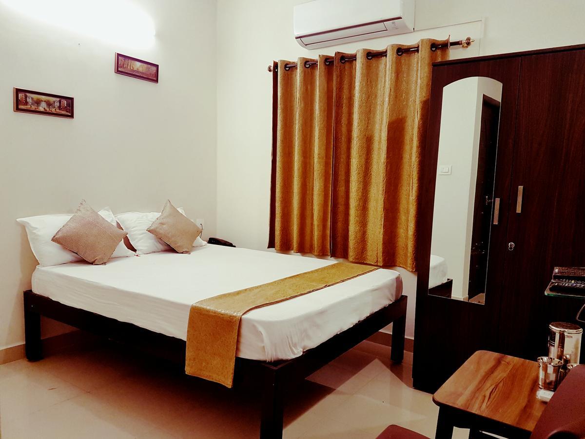 Arjun Inn Chennai Bagian luar foto