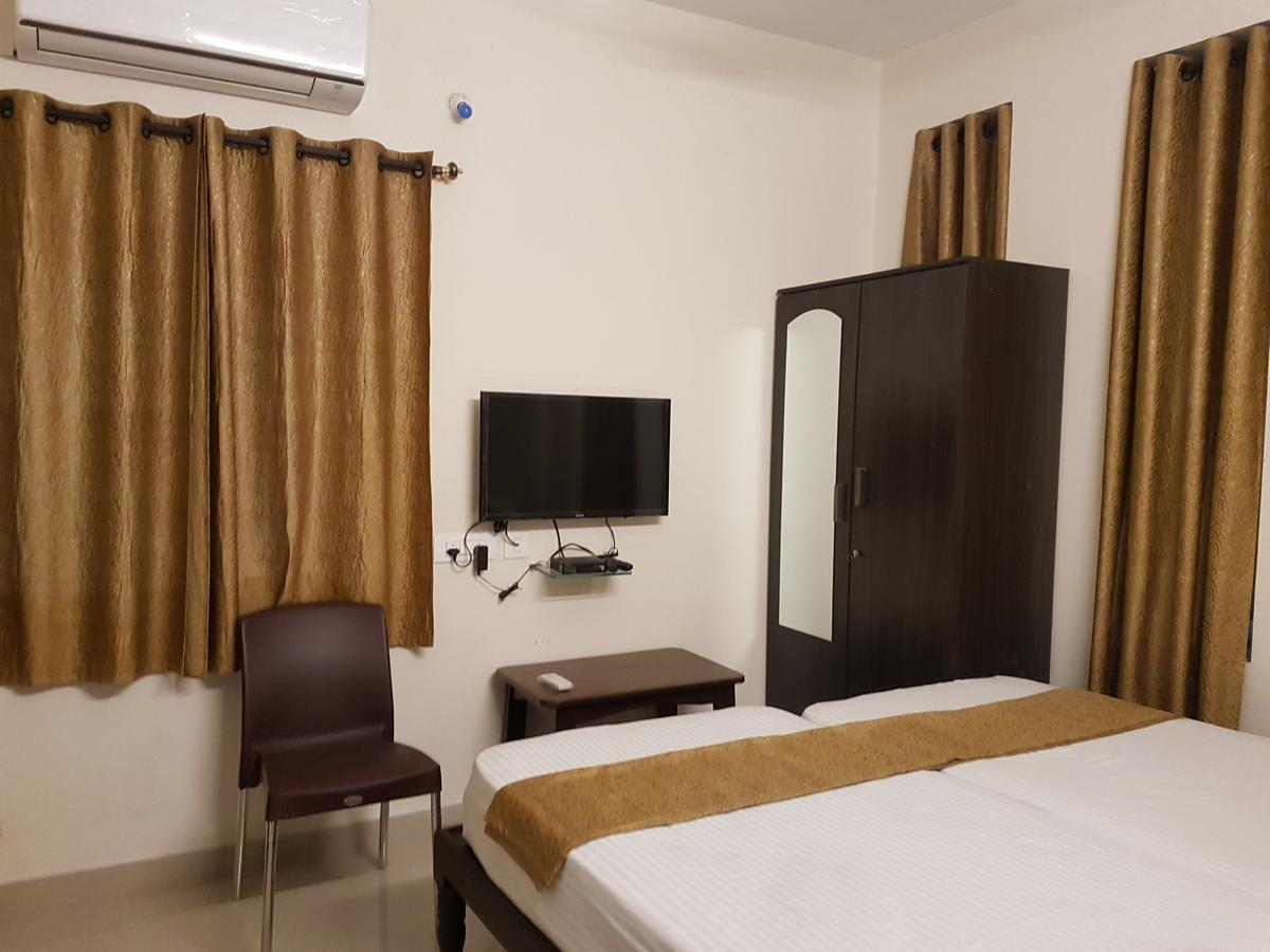 Arjun Inn Chennai Bagian luar foto